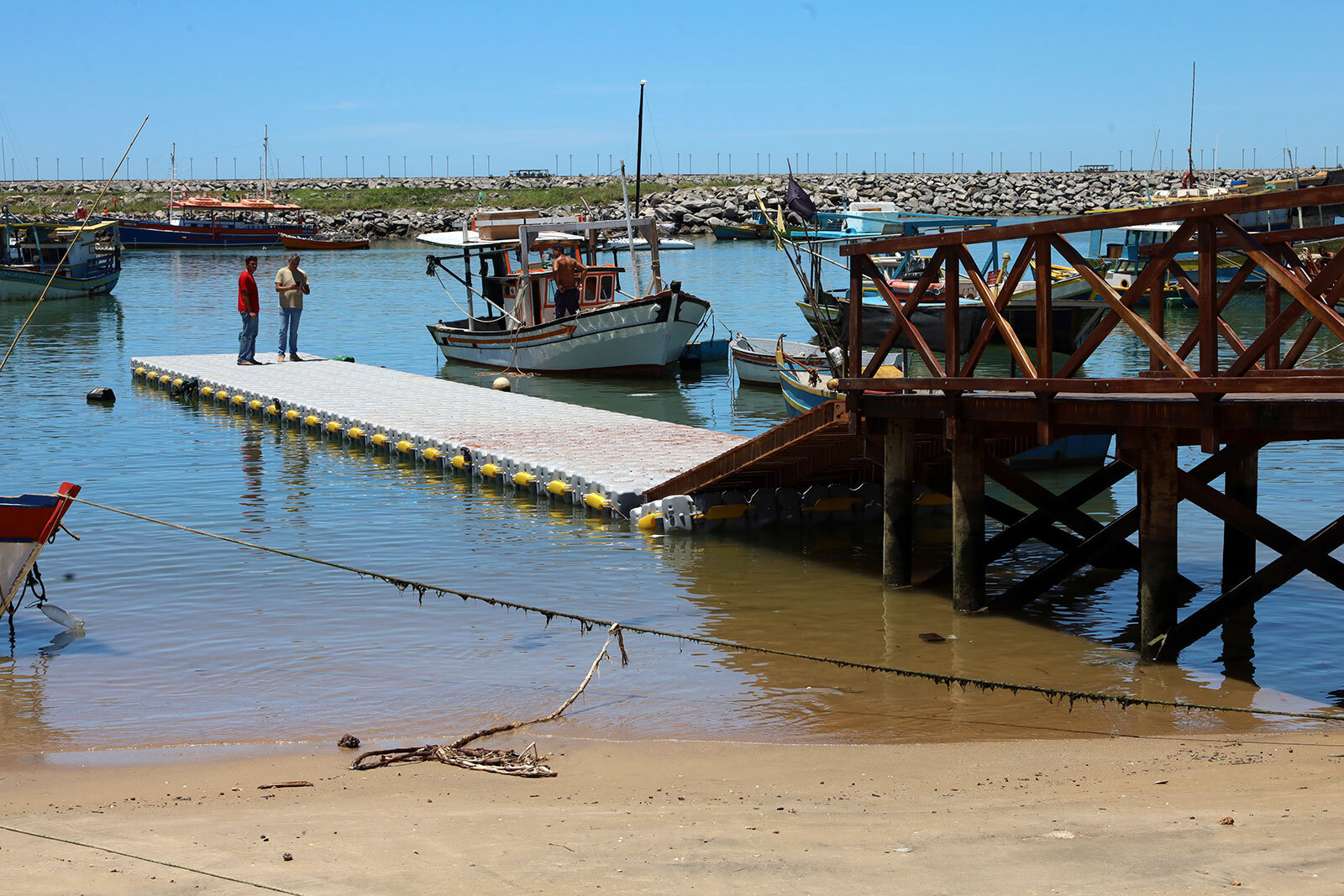 Itapemirim recebe obras e novos investimentos do Governo do Estado - píer flutuante|||Fotógrafo:Hélio Filho/Secom-ES