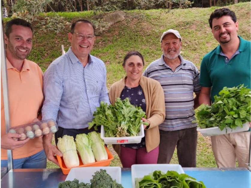 Seag entrega 10 barracas de feira para produtores de Pedra Azul -  em Domingos Martins|||Fotógrafo:Filipe Barbosa/Seag