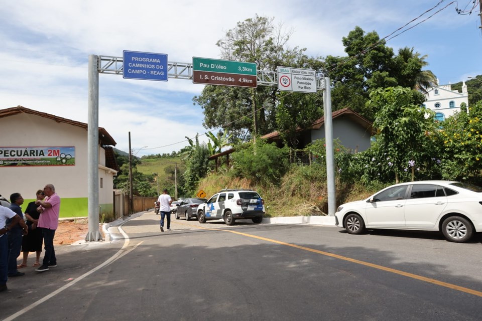 Governo do Estado inaugura pavimentação rural e autoriza novos investimentos em Guarapari