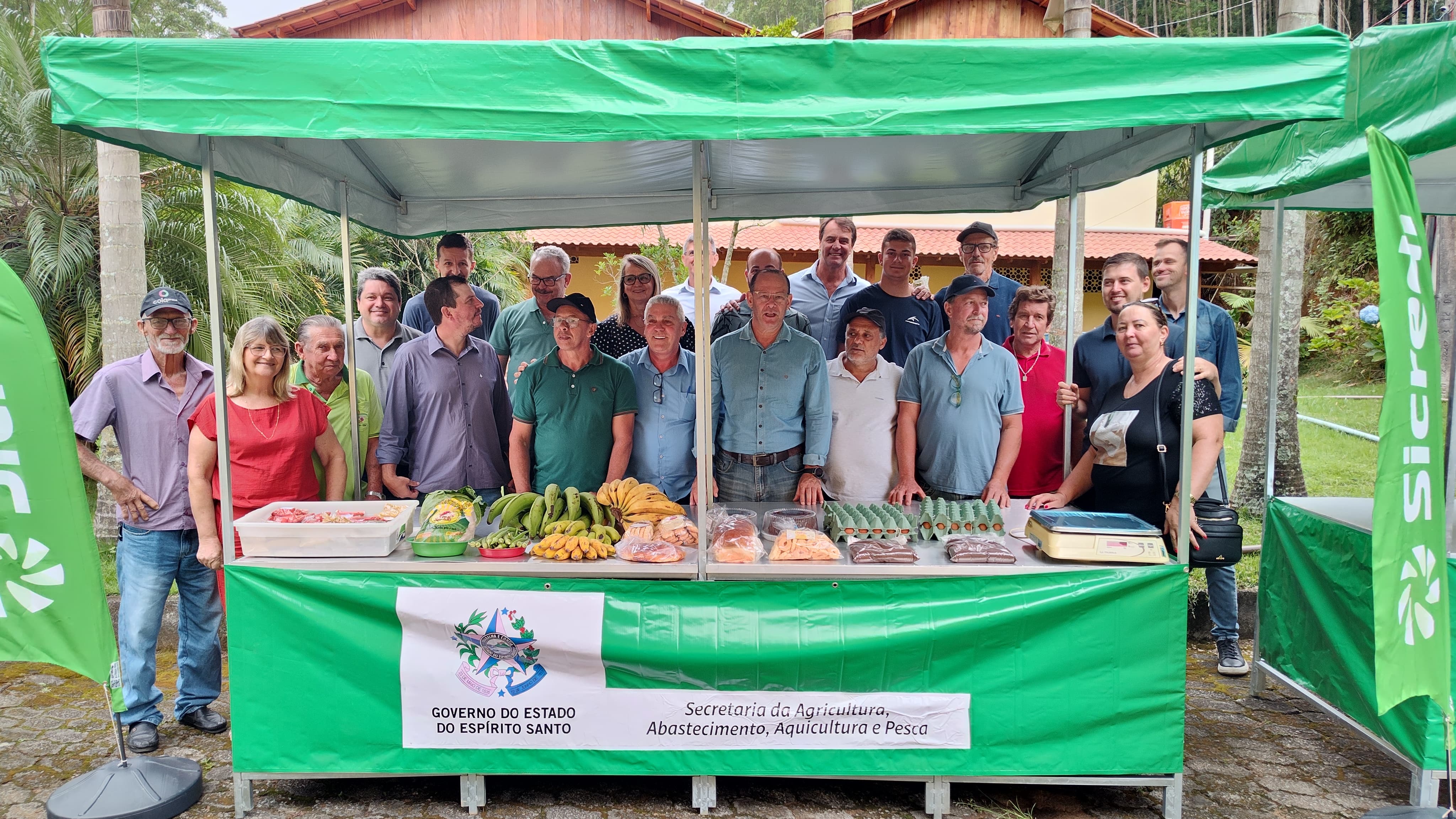 Governo do Estado fortalece feira agrícola de Marechal Floriano com novas barracas/Mike Figueiredo|||Fotógrafo:Mike Figueiredo/Seag