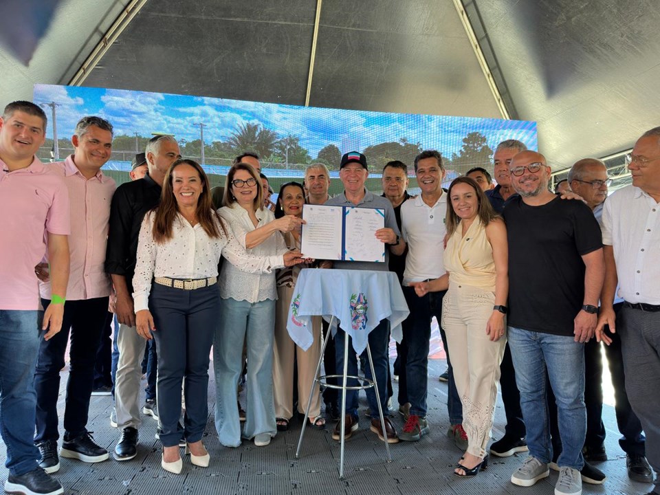 Governo do Estado entrega equipamentos e anuncia R$ 20 milhões em novos investimentos em Mucurici