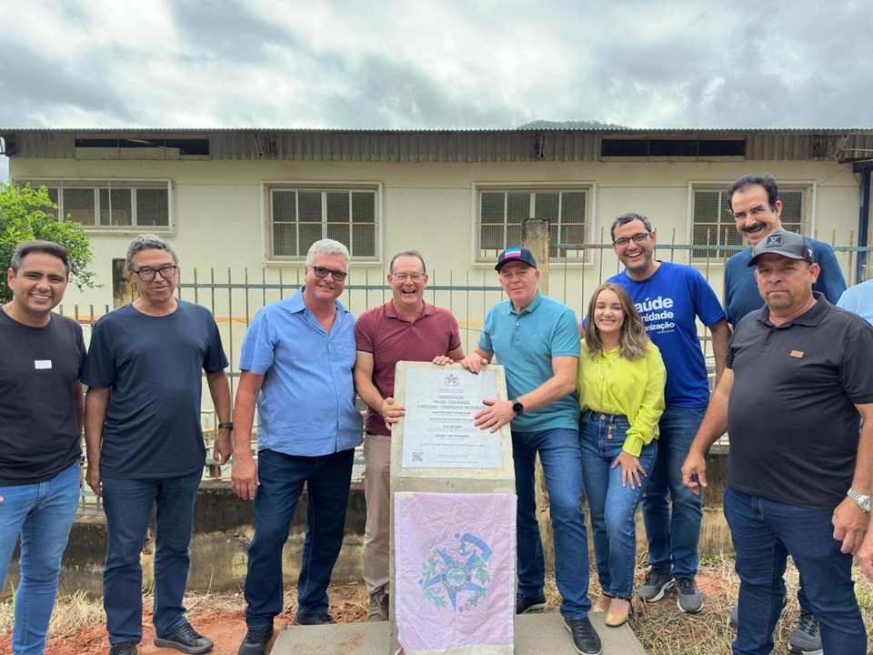 Governo do Estado entrega pavimentação rural e autoriza novos investimentos em Muqui