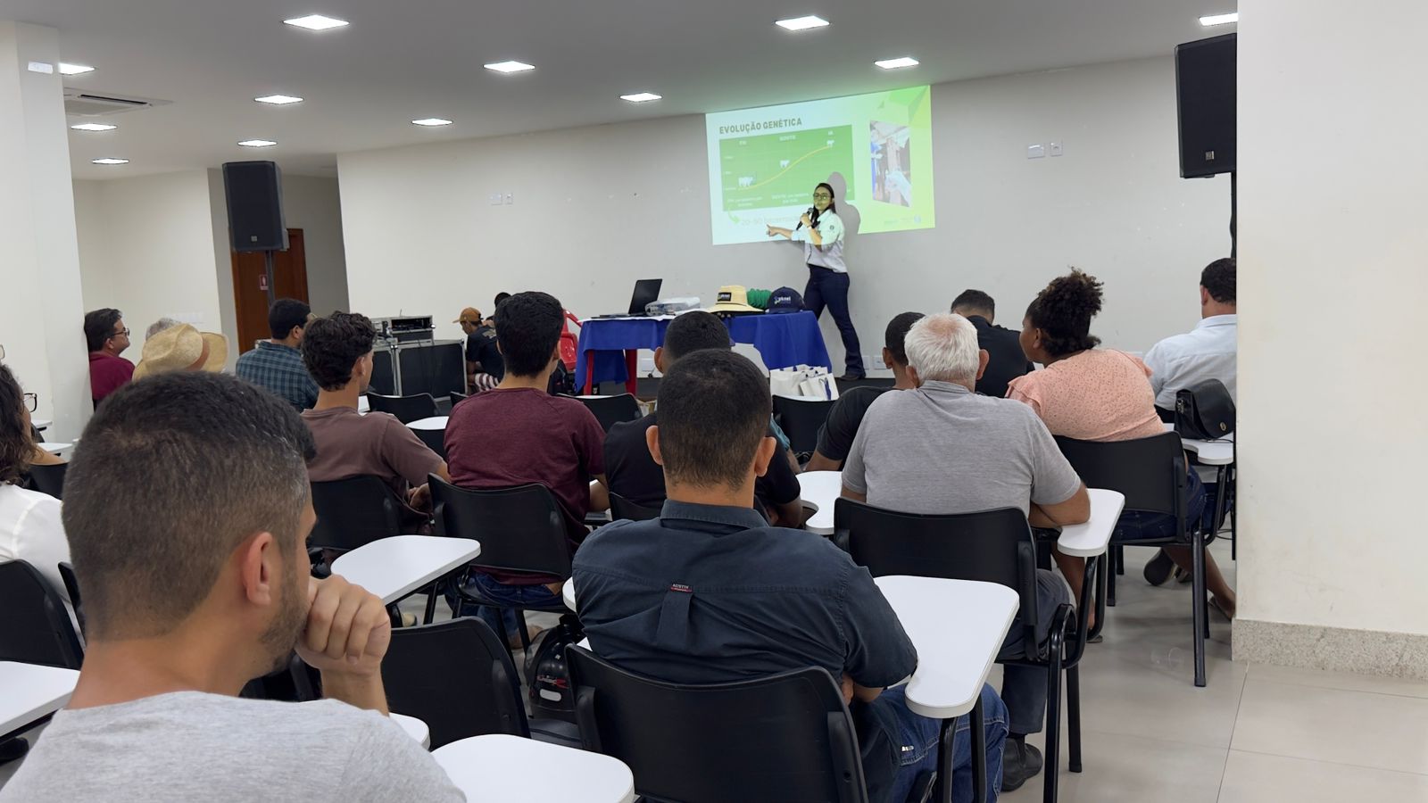 Programa de Embriões Bovinos produzidos in vitro apresenta Edital PIVE 2025 a produtores em Viana